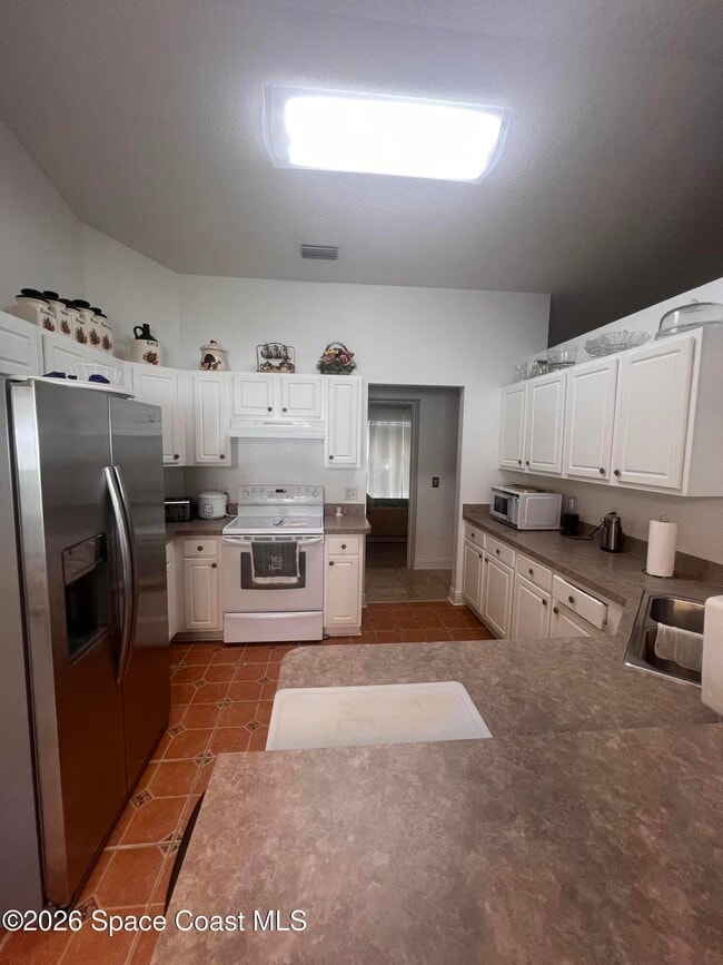 Building Photo - 171 Chestnut Ave NE