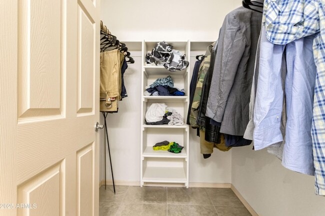 Building Photo - 8373 E Sunwing Ridge Dr