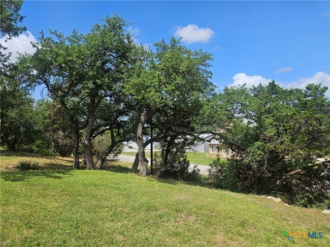 Building Photo - 905 Roadrunner Spur