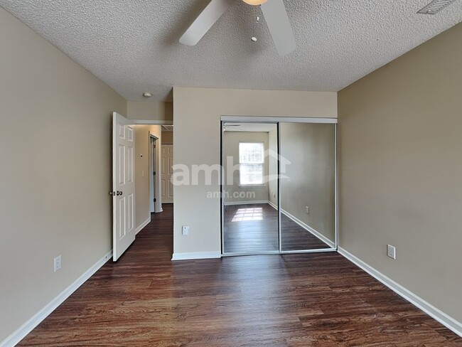Building Photo - 1006 Fort Clapsop Ct