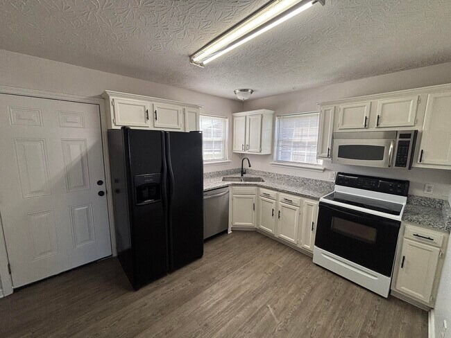 Building Photo - 312 Parker Pl