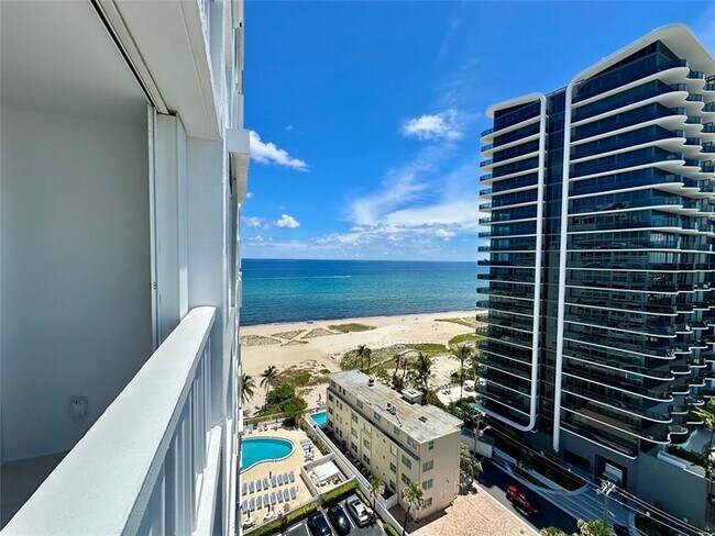 Primary Photo - 1012 N Ocean Blvd