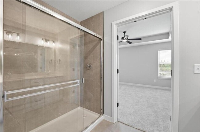 Building Photo - 707 Glenn Cir