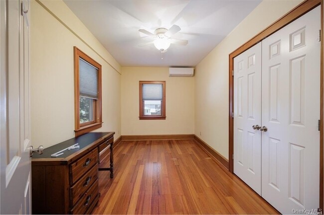 Building Photo - 200 Lincoln Ave
