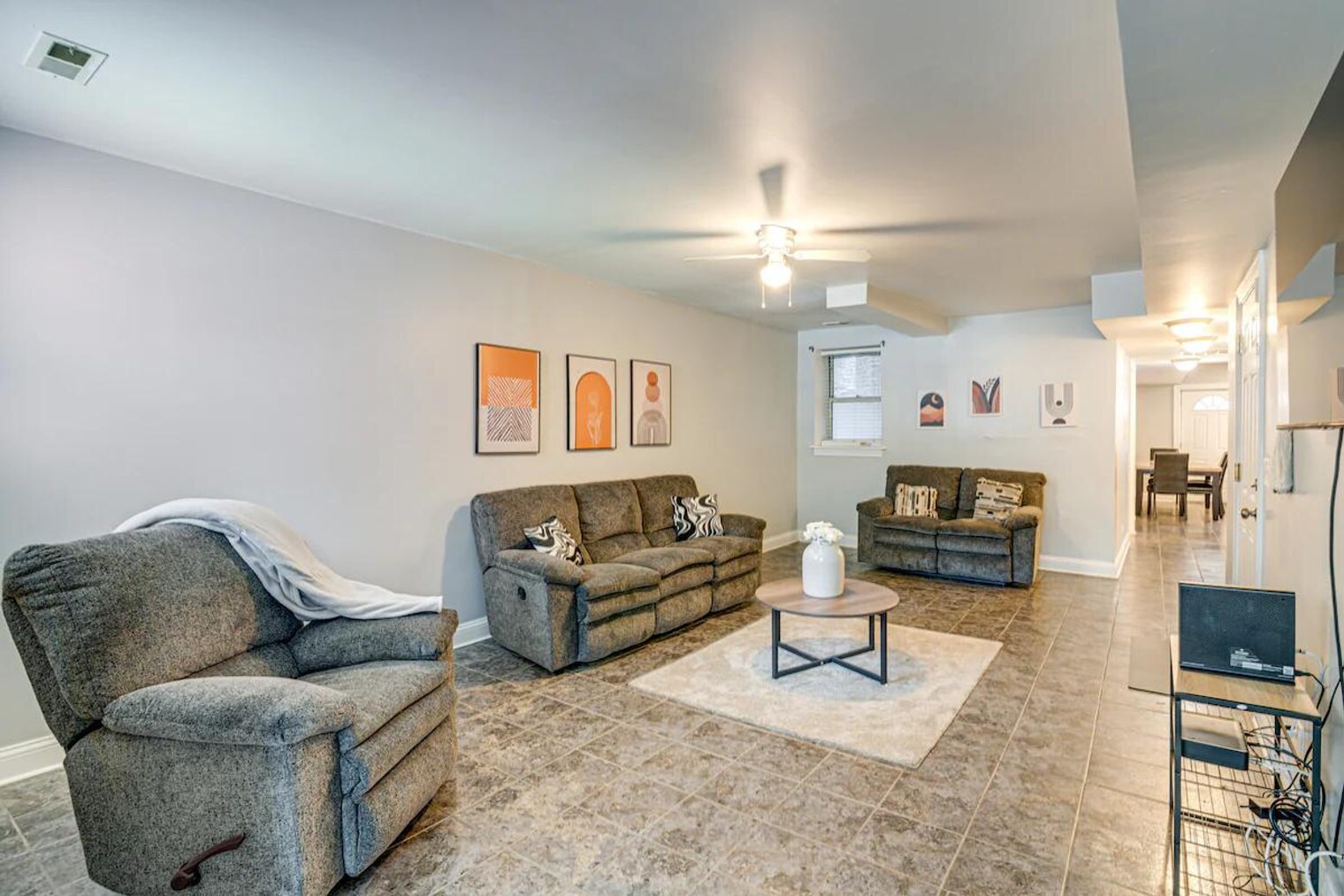 Building Photo - 6210 S Evans Ave