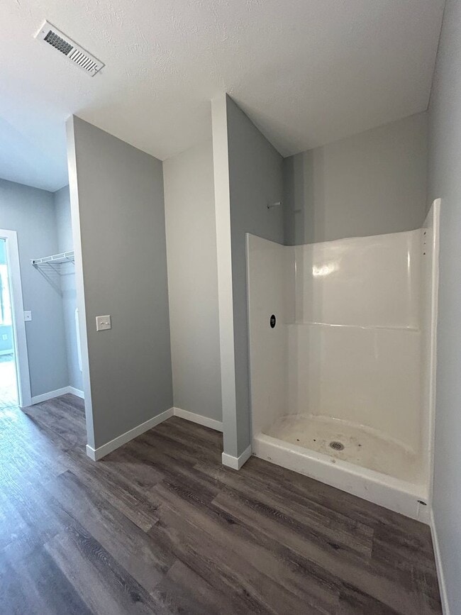 Building Photo - Mile High Investments (2724 Silver St.)