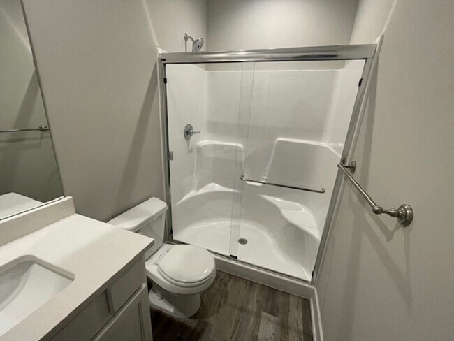 Building Photo - 16271/73 Ike Ct
