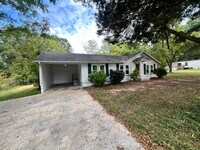 Building Photo - 525 S Colvin St