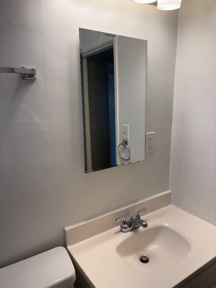 Building Photo - 1041 Kedith St