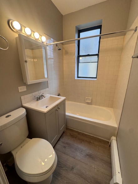 Building Photo - 5645-5657 W Washington Blvd