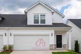 Building Photo - 376 Highline Trl