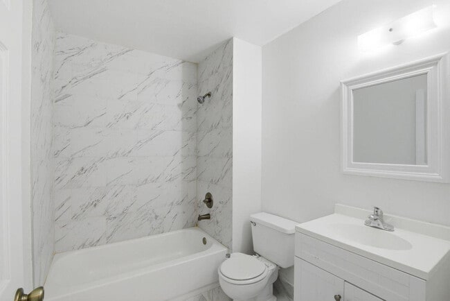 Building Photo - 3300 Jaywood Terrace