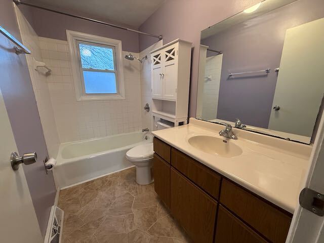 Building Photo - 223 N 3rd St