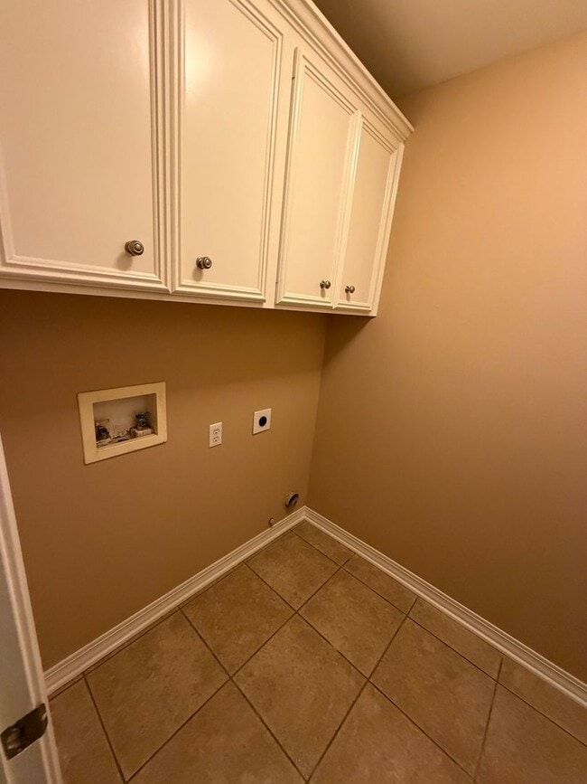 Building Photo - Lovely Home for Lease in Plantation Trace Garden Homes - Bossier City, LA 71112