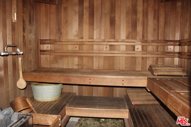 Building Photo - 11502 Dona Teresa Dr