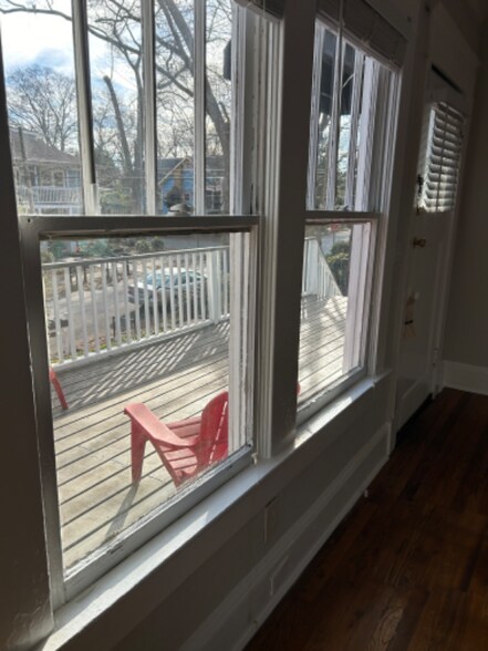 Building Photo - 206 Drexel Ave