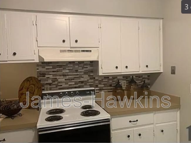 Building Photo - 3855 Woodley Rd