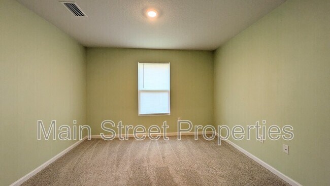 Building Photo - 10624 Queens Gate Cir