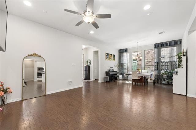 Building Photo - 7108 Royal View Dr