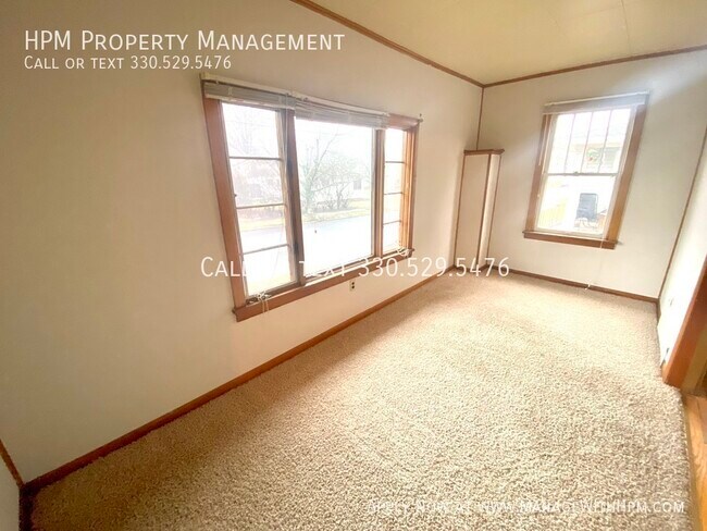 Building Photo - 2109 Woodland Ave NW