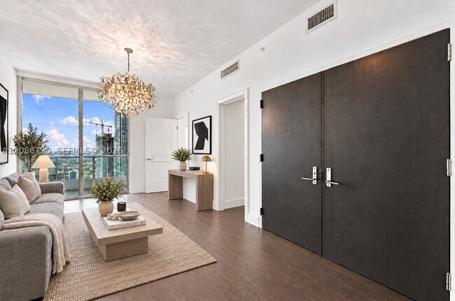 Building Photo - 900 Biscayne Blvd