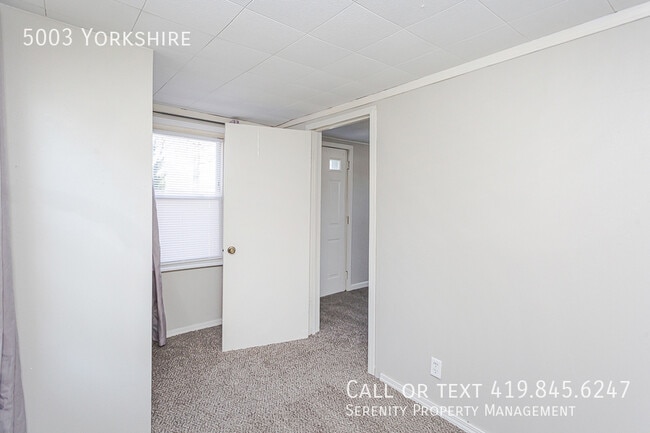 Building Photo - 5003 Yorkshire-