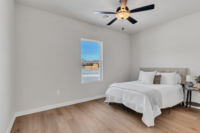 Building Photo - Now Leasing – Brand New Duplex in Haysville