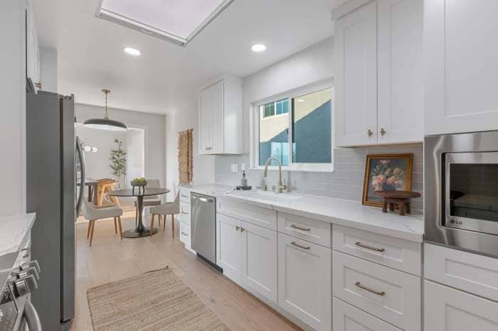 Building Photo - 148 Exbourne Ave