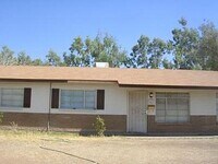 Building Photo - 4 Bedroom rental home in Tempe! Move in 10/1!