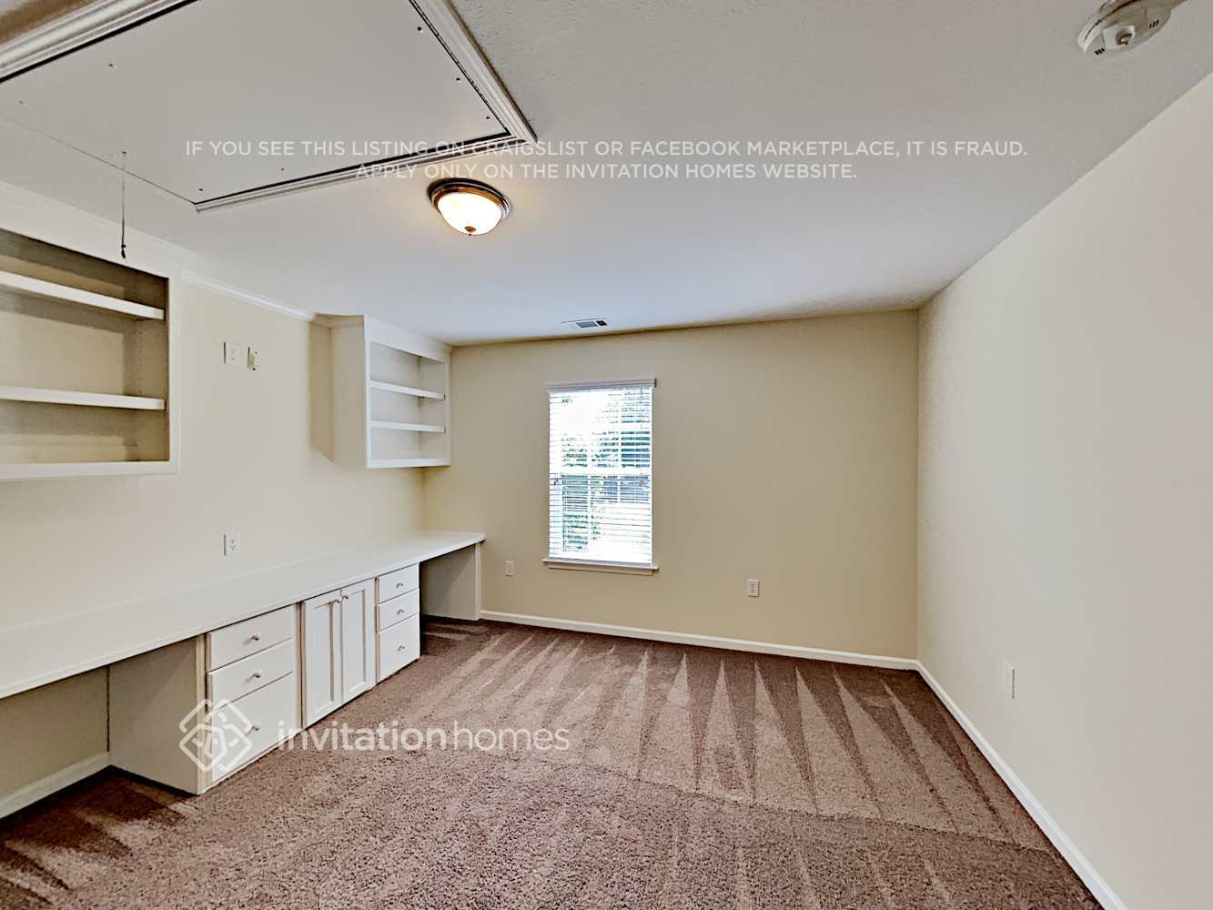 Building Photo - 14310 Waterlyn Dr