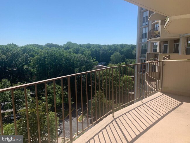 Building Photo - 9039 Sligo Creek Pkwy