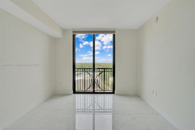 Building Photo - 301 Altara Ave