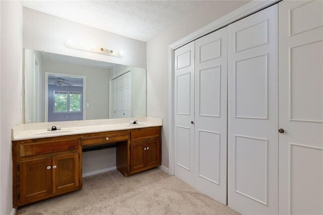 Building Photo - 1200 Mitsy Forest Dr NE