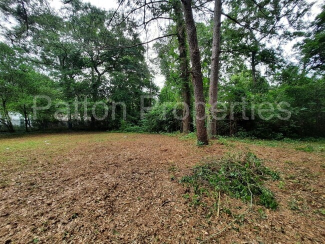 Building Photo - College Place Home