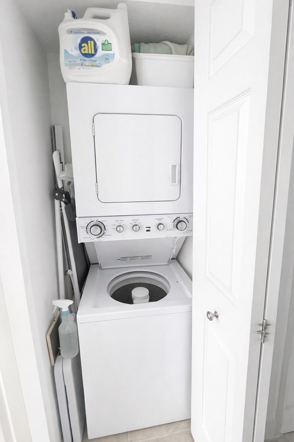 Building Photo - 540 Brickell Key Dr