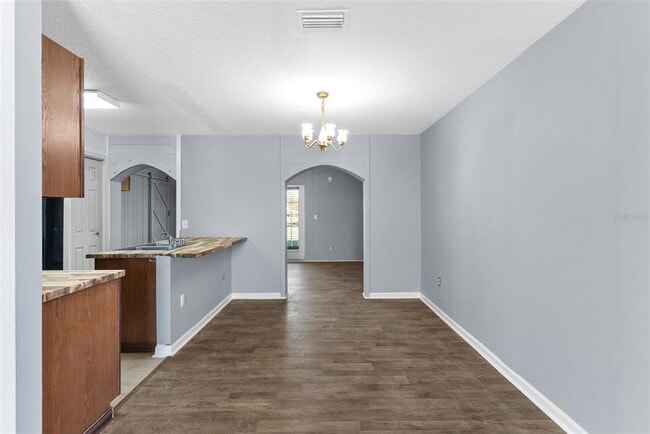 Building Photo - 16727 SE 91st St