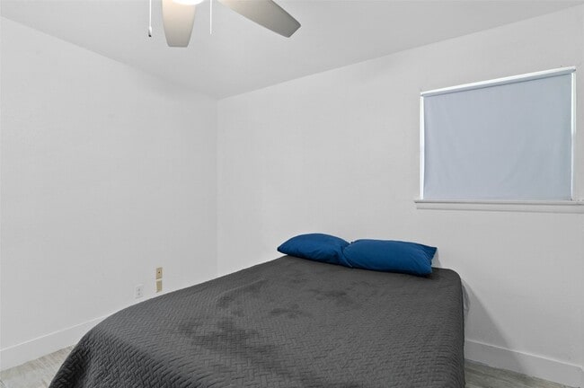 Building Photo - 4629 Fawn Dr