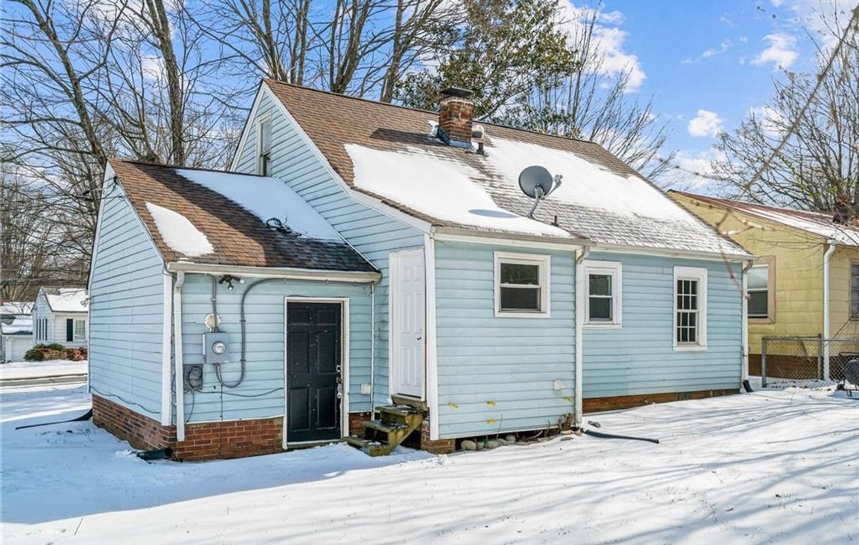 Building Photo - 3400 Rosemont Ave