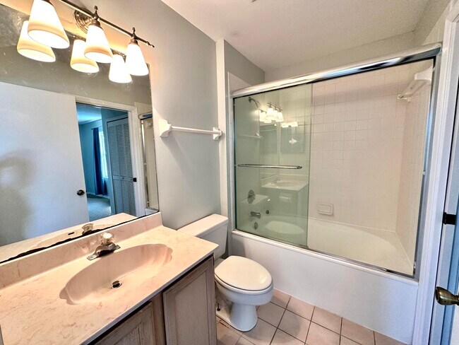 Building Photo - 2698 Linkside Dr