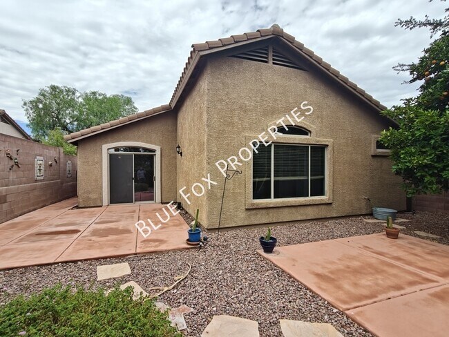 Building Photo - 10923 S Lake Gambusi Dr