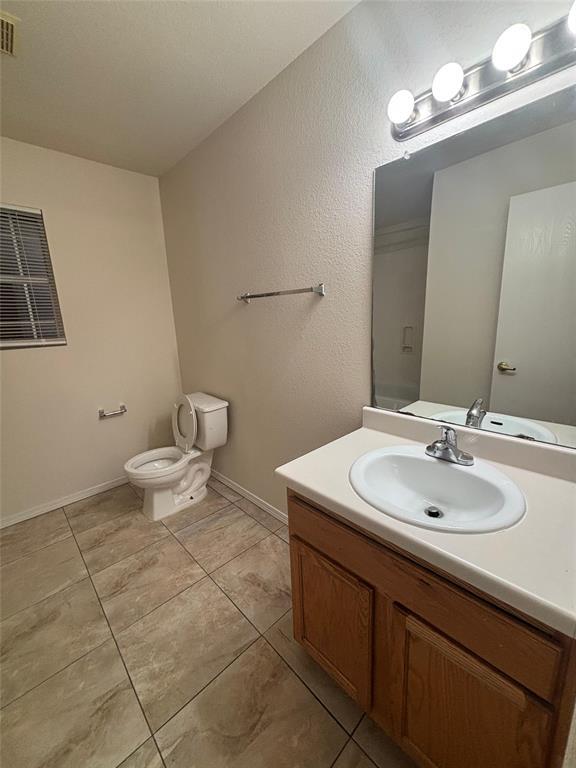 Building Photo - 12500 Campana Dr
