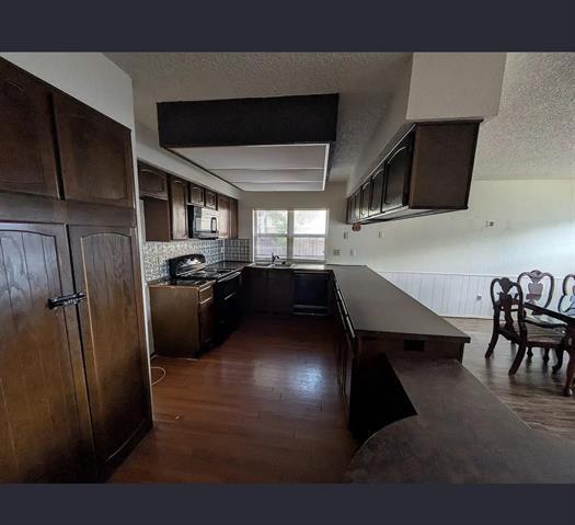 Building Photo - 2604 Peppertree Pl