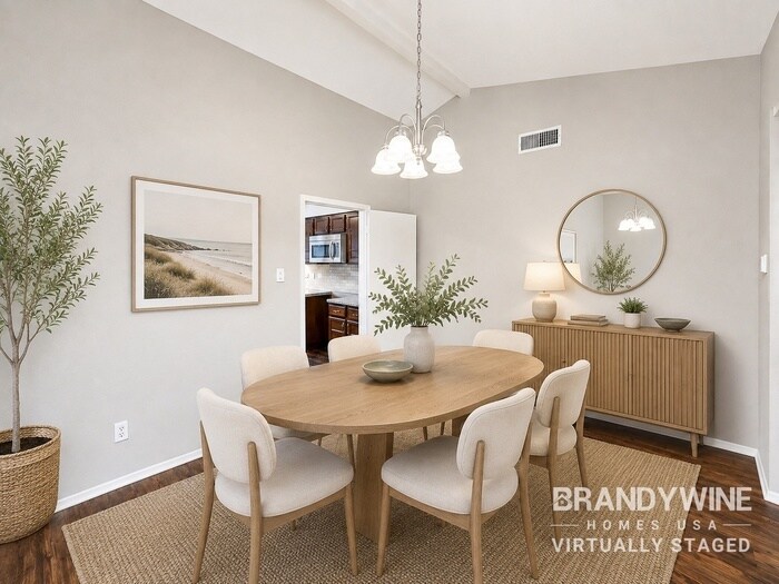 Building Photo - 3025 Jamestown Dr