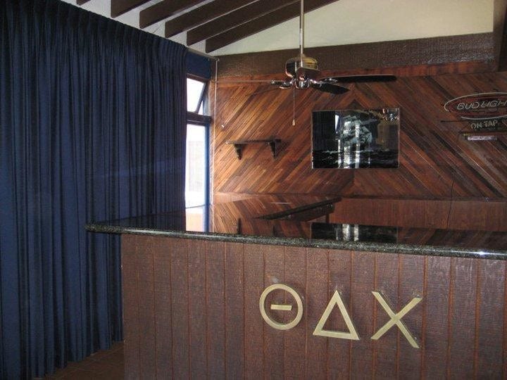 Building Photo - 547 Gayley Avenue