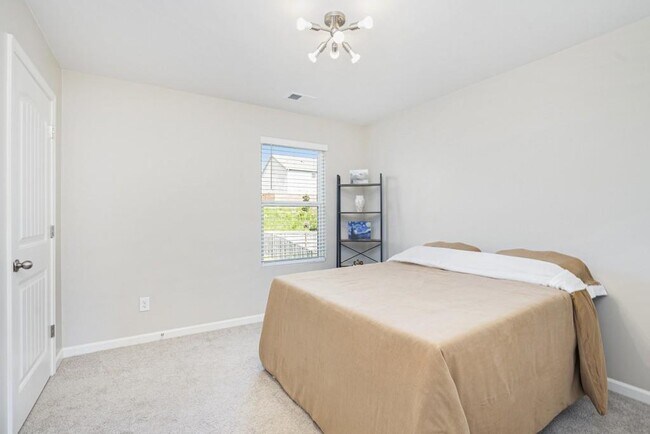 Building Photo - 7814 Messina Ct