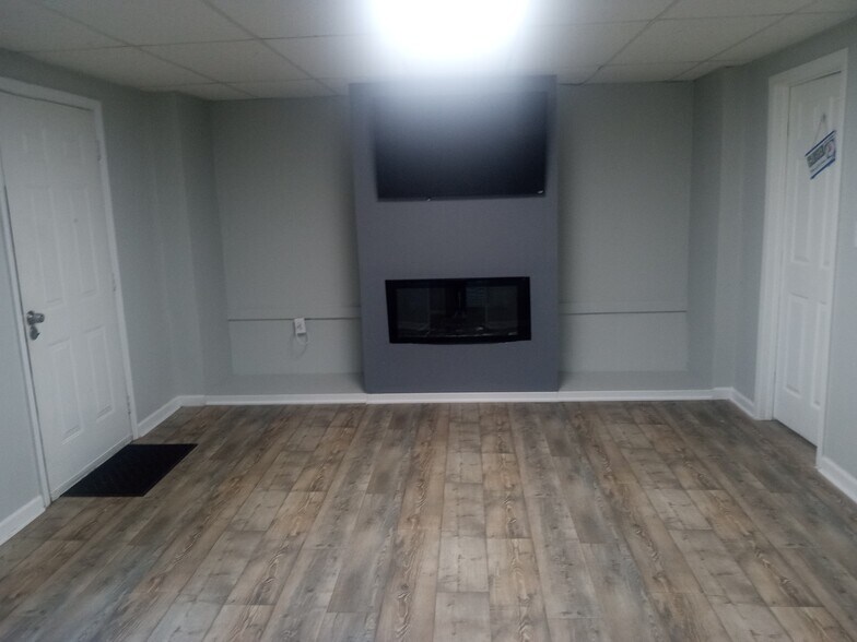 Building Photo - 3435 Velvet Creek Dr SW