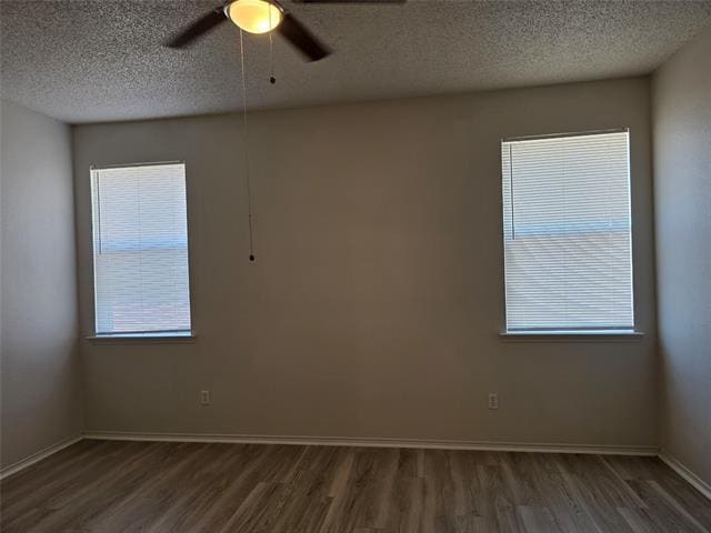 Building Photo - 4758 Marina Del Rd