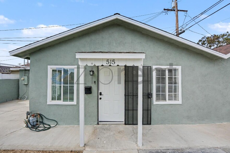 Building Photo - Unit