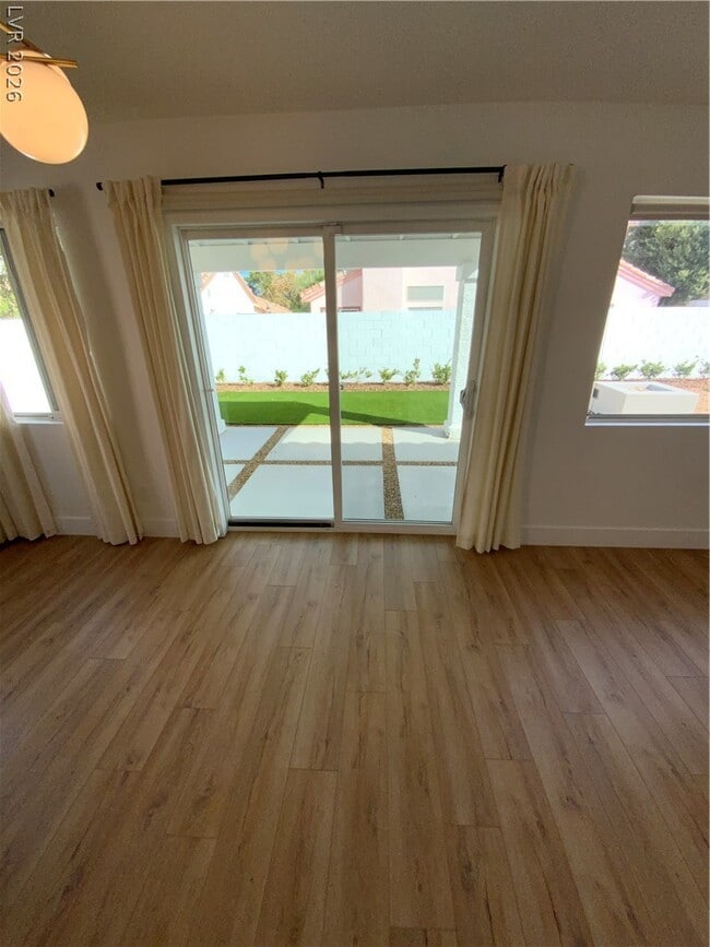 Building Photo - 679 Scenic Tierra Ln