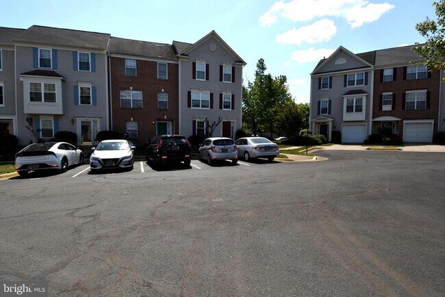 Building Photo - 6340 Demme Pl